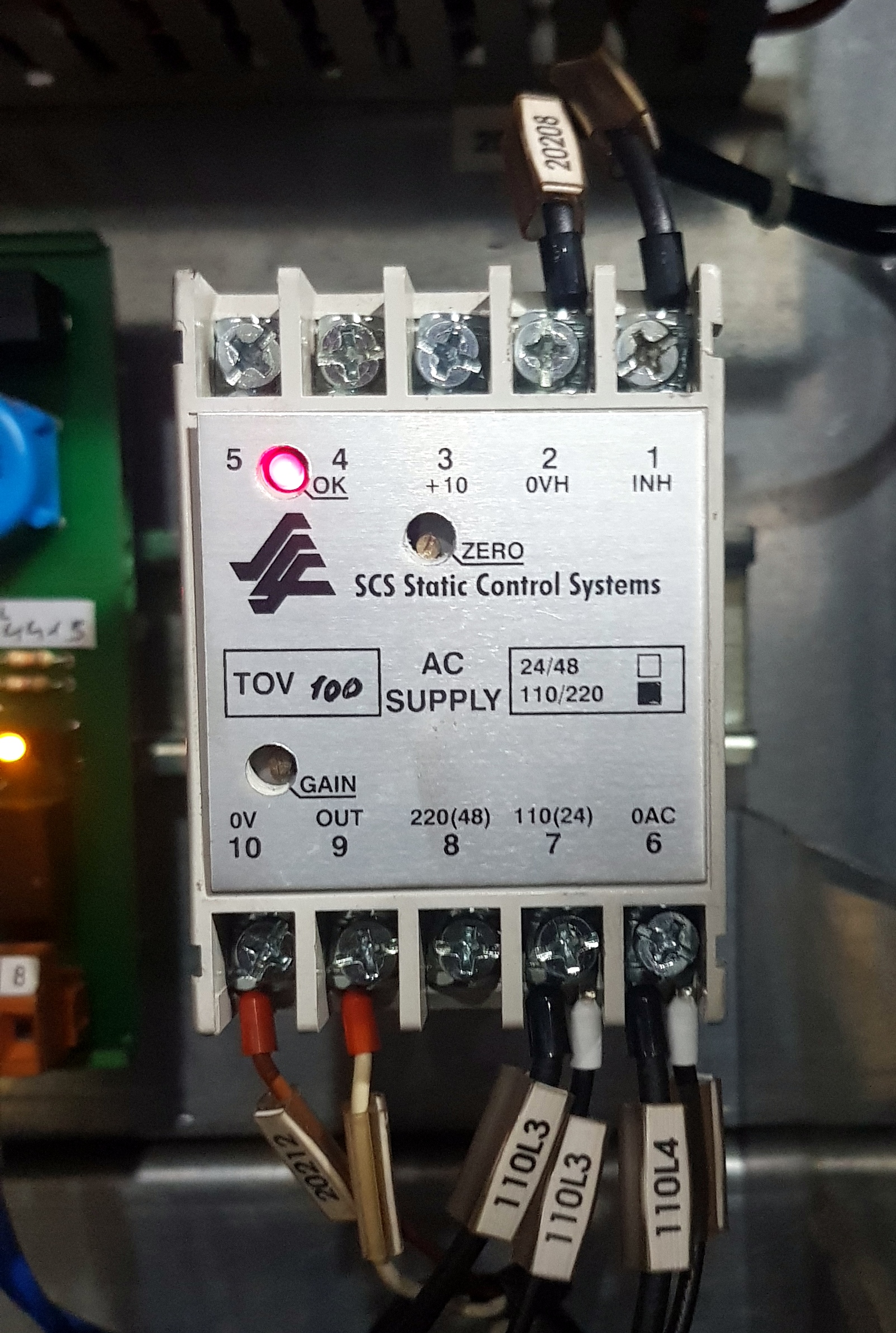 DC-DC voltage transducer